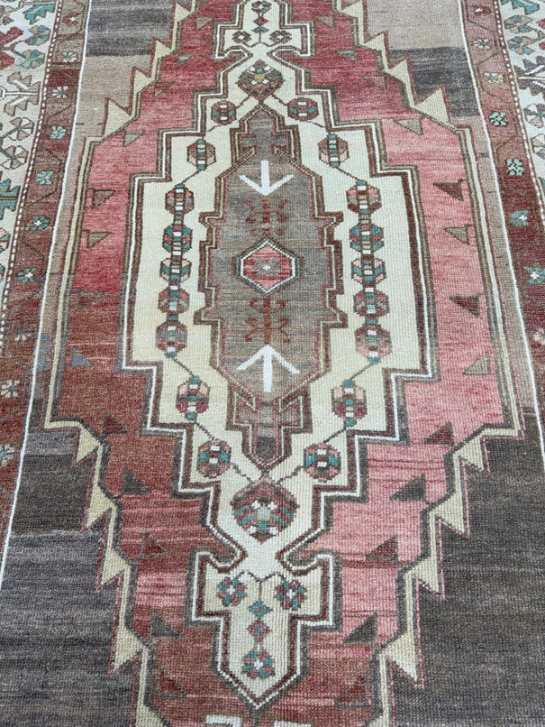 Turkish Vintage Rug 5' x 9'5'' #13107
