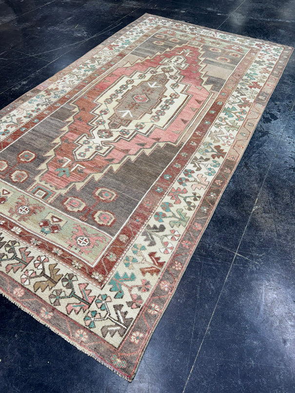 Turkish Vintage Rug 5' x 9'5'' #13107