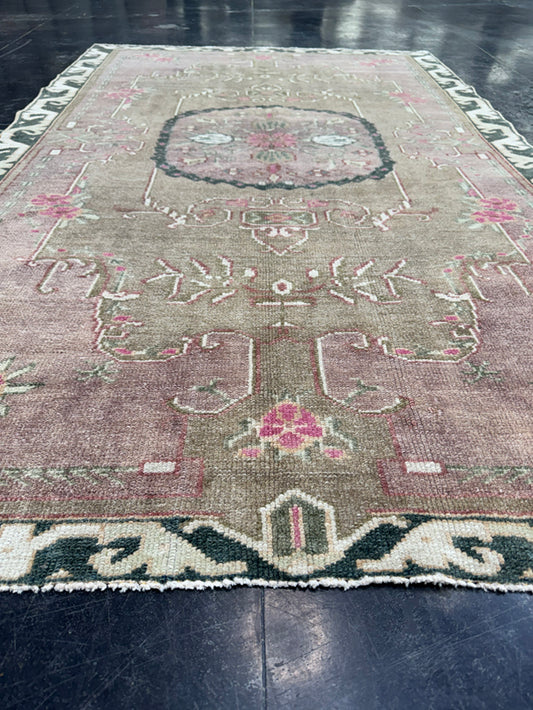 Turkish Vintage Rug 4'2'' x 6'8'' #13104
