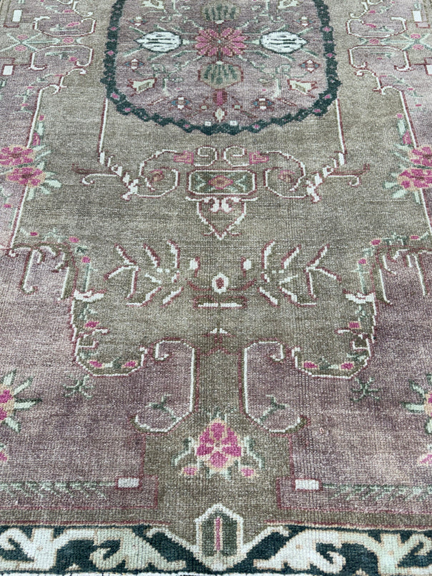 Turkish Vintage Rug 4'2'' x 6'8'' #13104