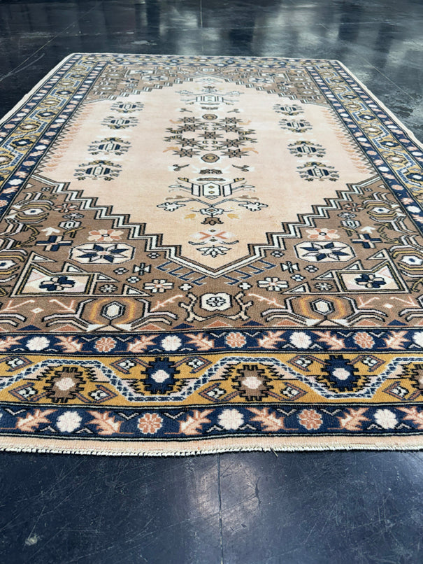 Turkish Vintage Rug 4'10'' x 7'3'' #13106