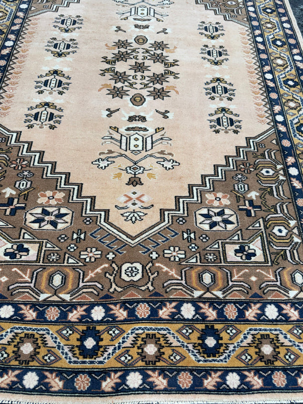Turkish Vintage Rug 4'10'' x 7'3'' #13106