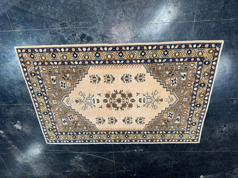 Turkish Vintage Rug 4'10'' x 7'3'' #13106