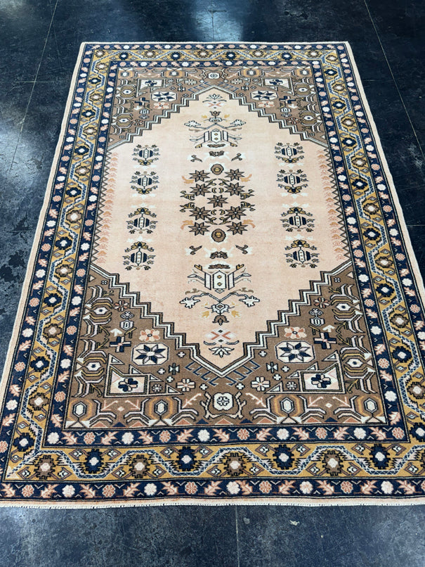 Turkish Vintage Rug 4'10'' x 7'3'' #13106