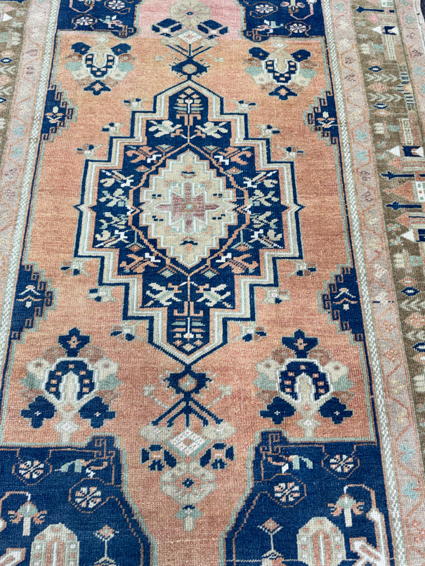 Turkish Vintage Rug 4'1'' x 7'6'' #13103