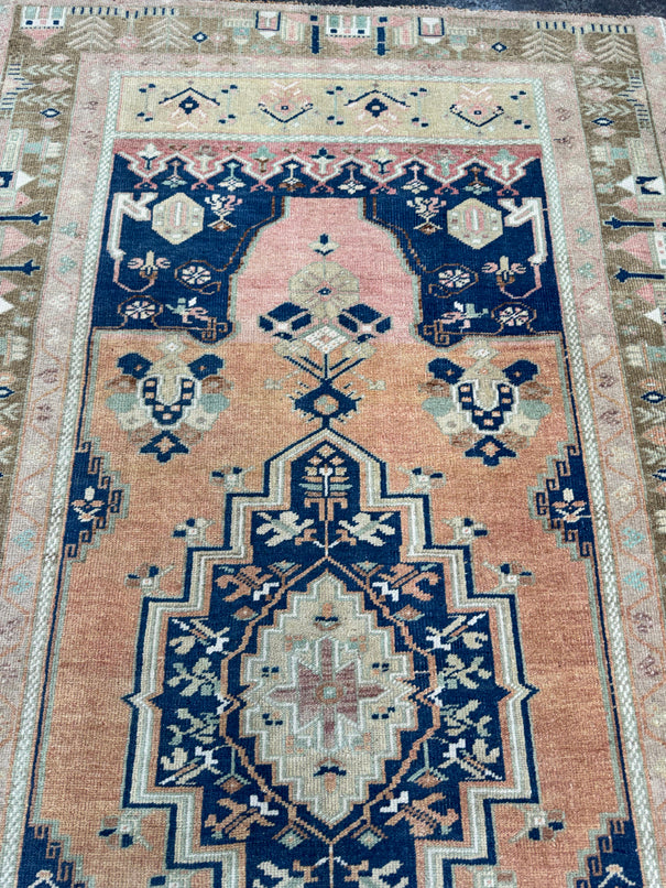 Turkish Vintage Rug 4'1'' x 7'6'' #13103