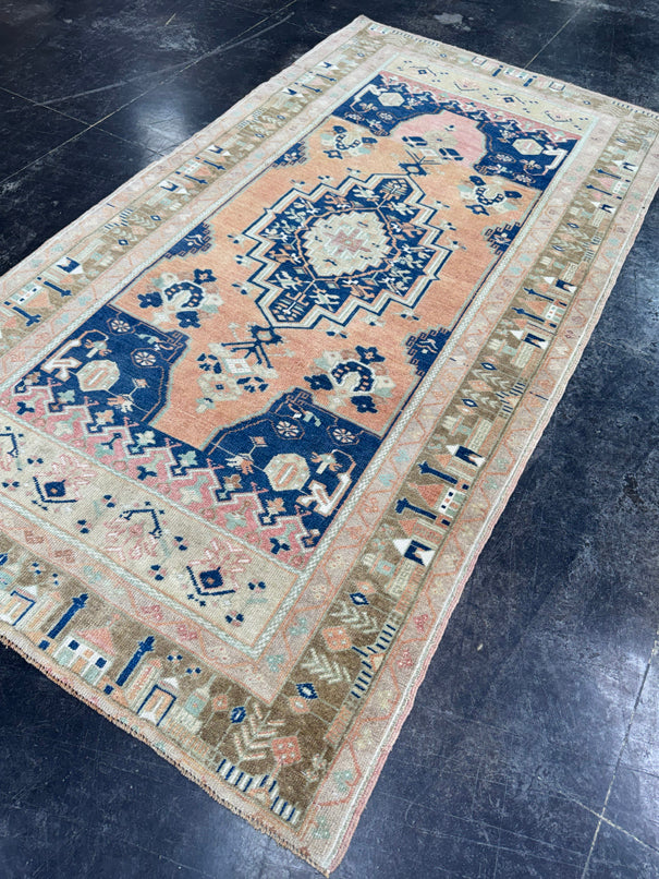 Turkish Vintage Rug 4'1'' x 7'6'' #13103