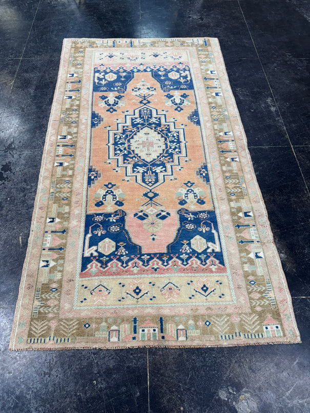 Turkish Vintage Rug 4'1'' x 7'6'' #13103