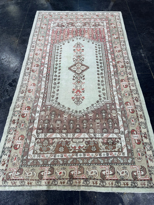 Turkish Vintage Rug 4'10'' x 9' #13093