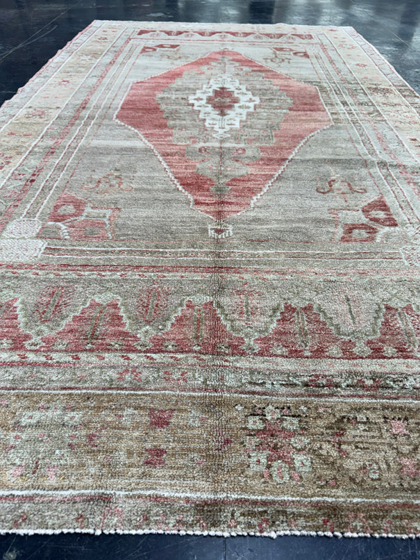 Turkish Vintage Rug 4'8'' x 7'11'' #13094