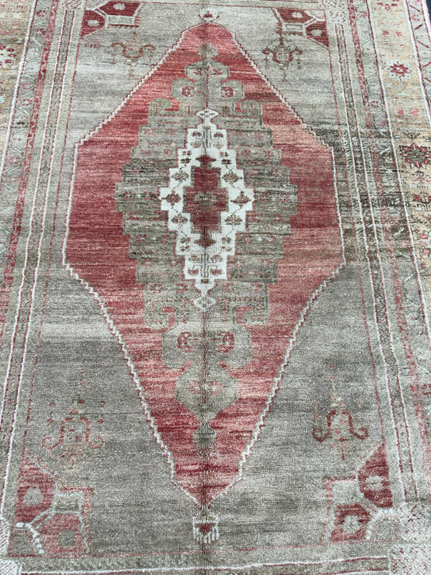 Turkish Vintage Rug 4'8'' x 7'11'' #13094
