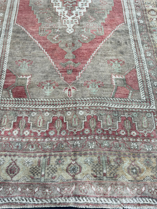 Turkish Vintage Rug 4'10'' x 8'1'' #13095