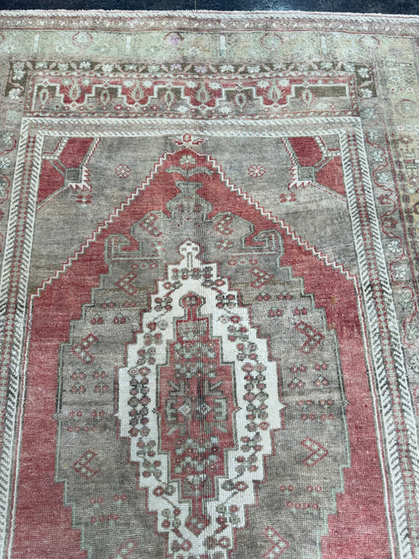 Turkish Vintage Rug 4'10'' x 8'1'' #13095