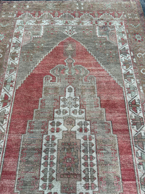 Turkish Vintage Rug 4'8'' x 9'1'' #13091