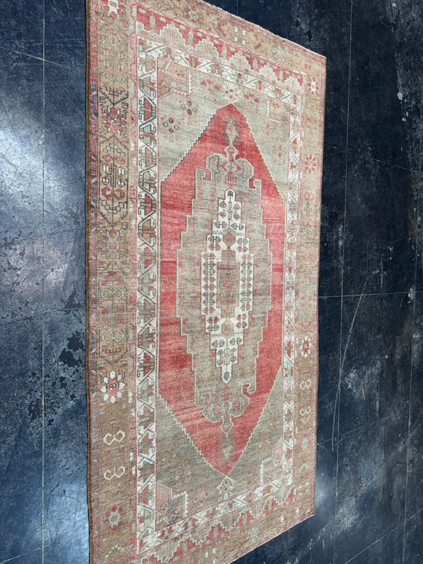 Turkish Vintage Rug 4'8'' x 9'1'' #13091