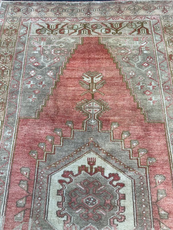 Turkish Vintage Rug 4'5'' x 8'9'' #13092
