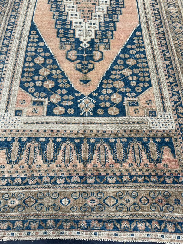 Turkish Vintage Rug 4'10'' x 9'4'' #13087