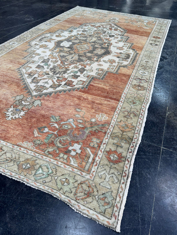 Turkish Vintage Rug 5'1'' x 9'6'' #13090
