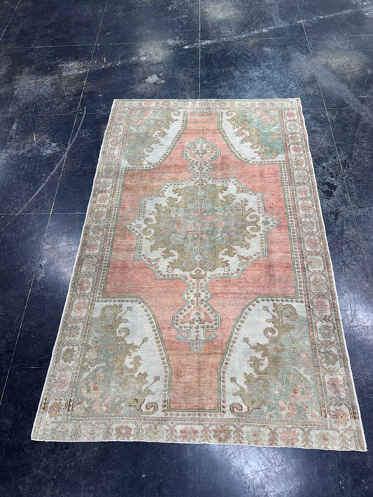 Turkish Vintage Rug 4'7'' x 7'6'' #13071