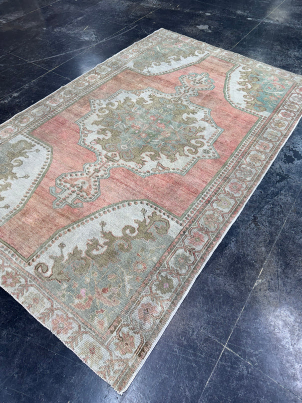 Turkish Vintage Rug 4'7'' x 7'6'' #13071