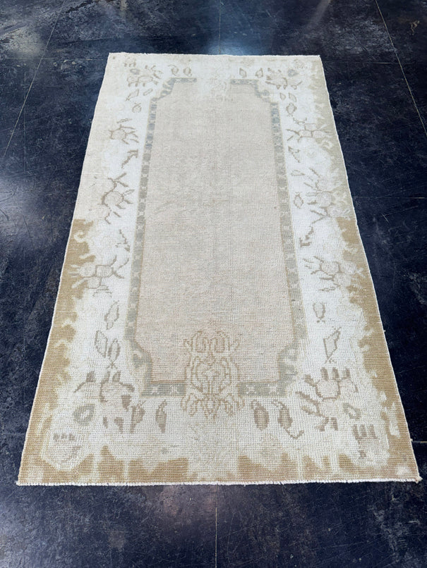 Turkish Vintage Rug 3'6'' x 6'6'' #13078