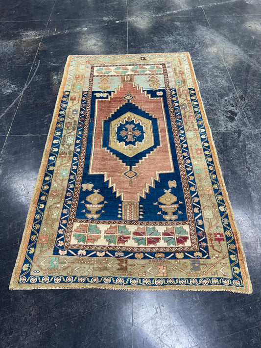 Turkish Vintage Rug 3'11'' x 7' #13070