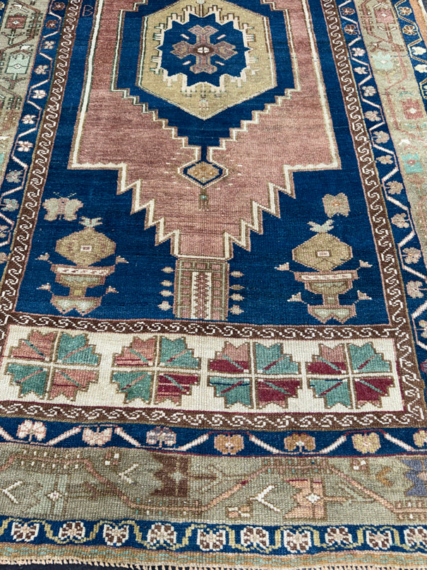 Turkish Vintage Rug 3'11'' x 7' #13070