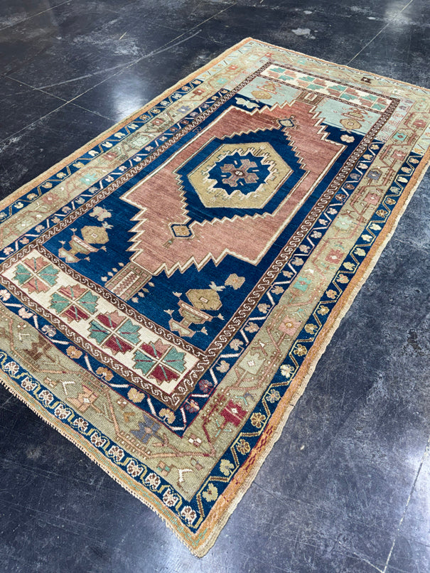 Turkish Vintage Rug 3'11'' x 7' #13070