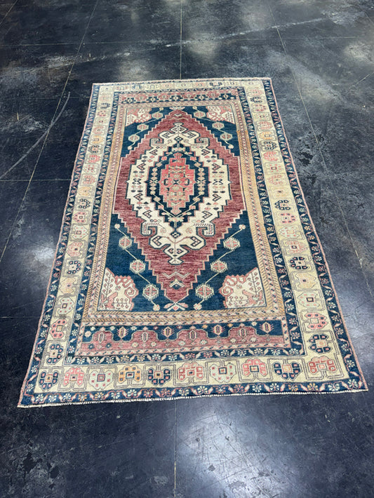 Turkish Vintage Rug 4'6'' x 8'1'' #13066