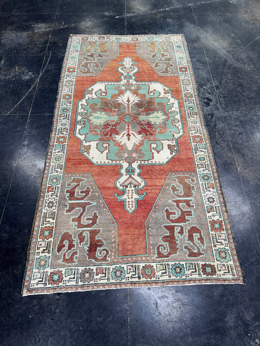 Turkish Vintage Rug 4'8'' x 9'3'' #13067