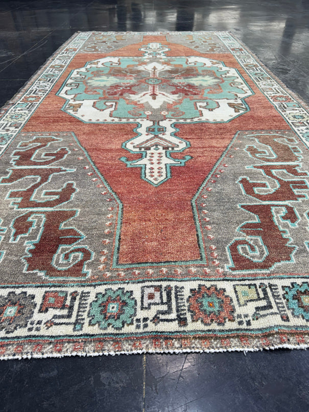 Turkish Vintage Rug 4'8'' x 9'3'' #13067