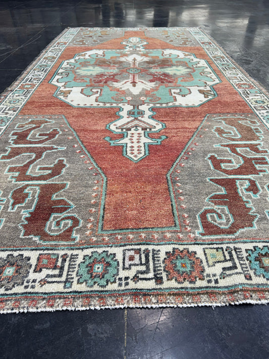 Turkish Vintage Rug 4'8'' x 9'3'' #13067