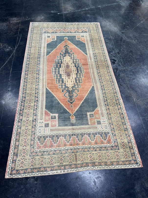 Turkish Vintage Rug 4'10'' x 9'5'' #13064