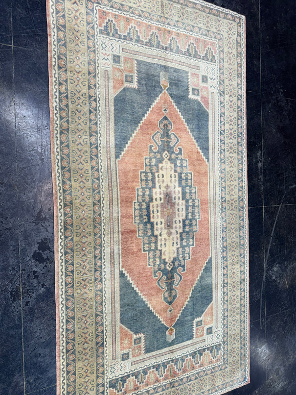 Turkish Vintage Rug 4'10'' x 9'5'' #13064