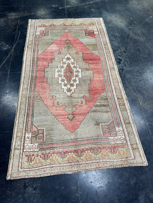 Turkish Vintage Rug 4'8'' x 9' #13062