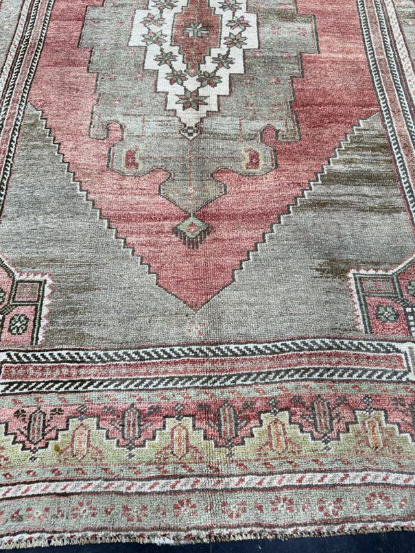 Turkish Vintage Rug 4'8'' x 9' #13062