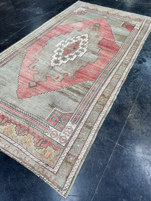 Turkish Vintage Rug 4'8'' x 9' #13062
