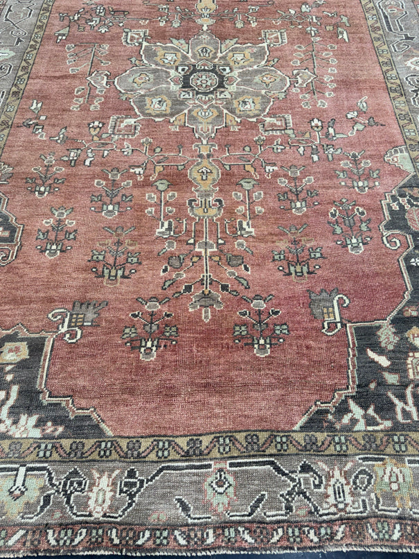 Turkish Vintage Rug 5'9'' x 8'10'' #13063
