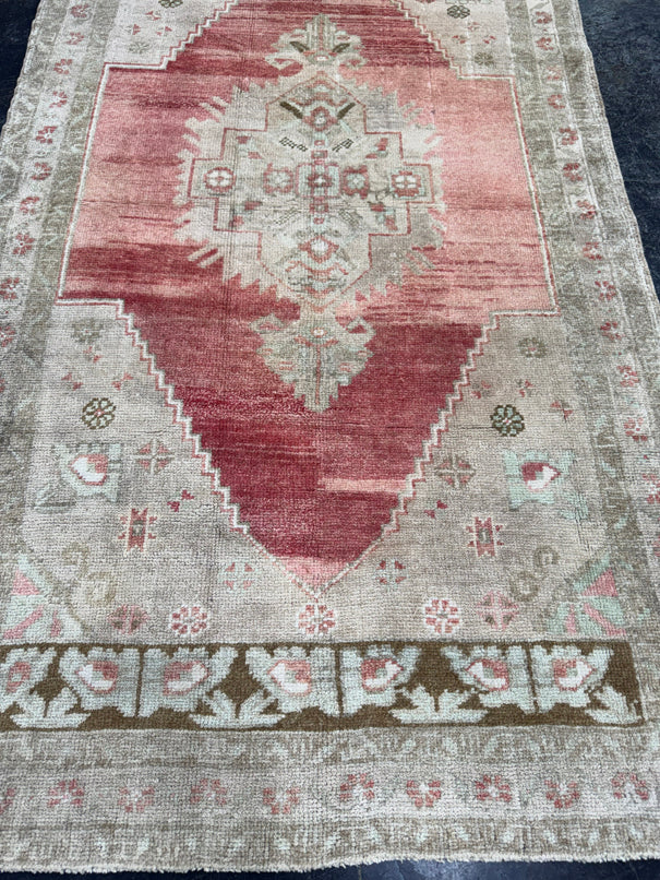 Turkish Vintage Rug 3'5'' x 6'3'' #13073