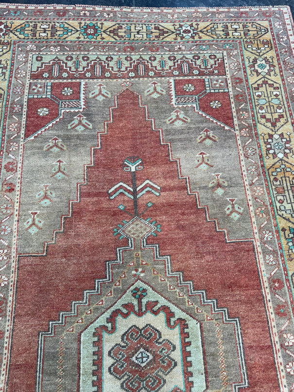 Turkish Vintage Rug 4'7'' x 8'11'' #13059