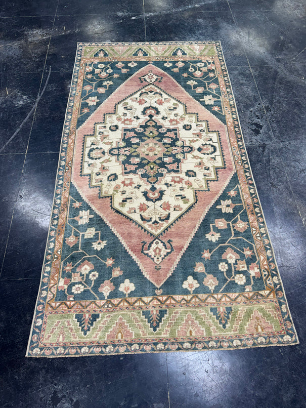 Turkish Vintage Rug 4'5'' x 8'8'' #13053