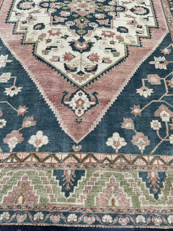Turkish Vintage Rug 4'5'' x 8'8'' #13053