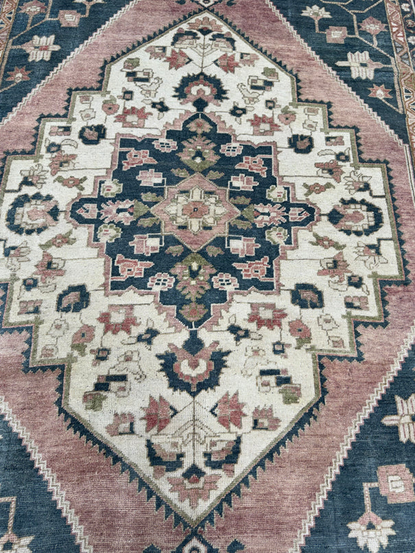 Turkish Vintage Rug 4'5'' x 8'8'' #13053