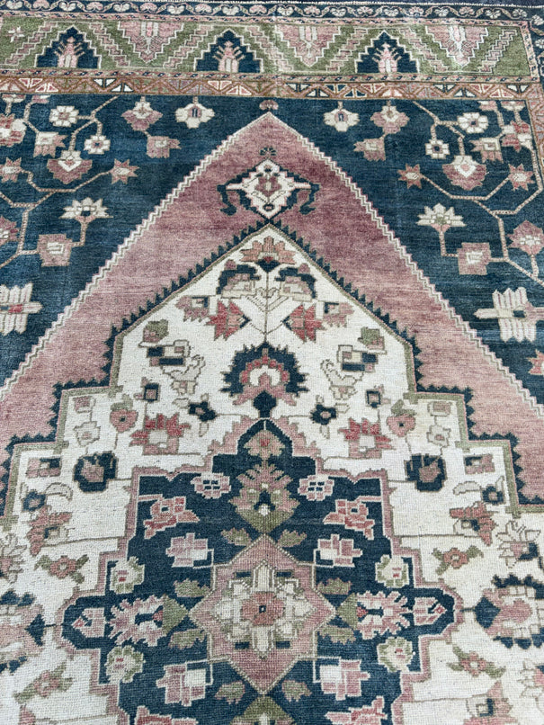 Turkish Vintage Rug 4'5'' x 8'8'' #13053