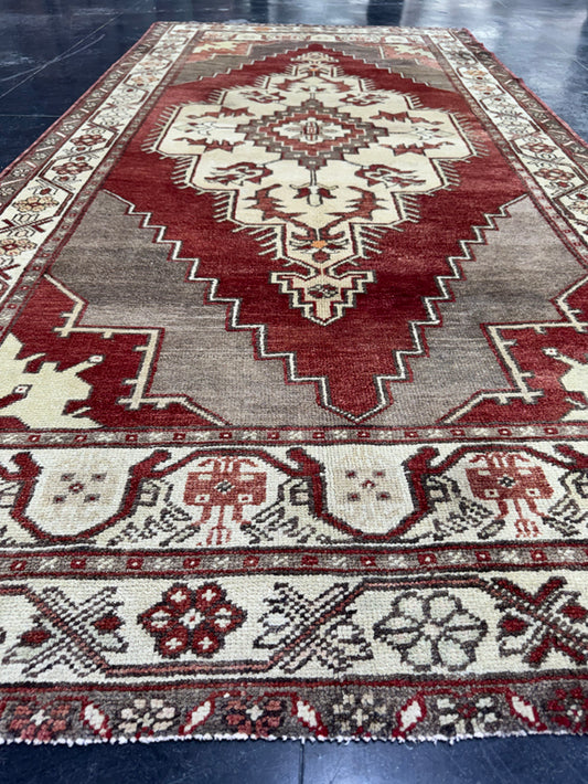 Turkish Vintage Rug 4'4'' x 8'10'' #13050