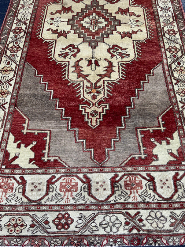 Turkish Vintage Rug 4'4'' x 8'10'' #13050