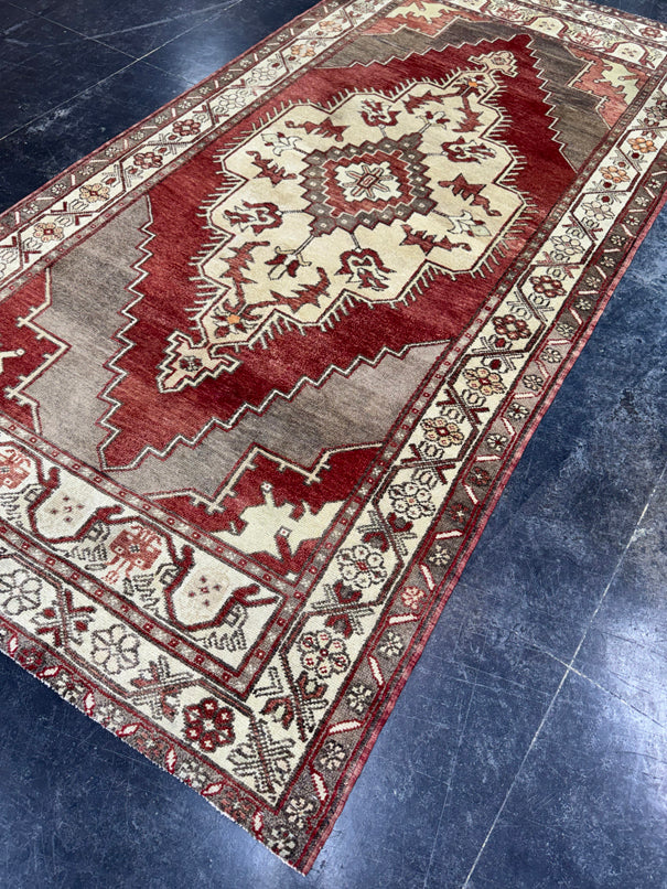 Turkish Vintage Rug 4'4'' x 8'10'' #13050