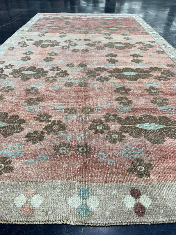 Turkish Vintage Rug 4'5'' x 8'1'' #13051