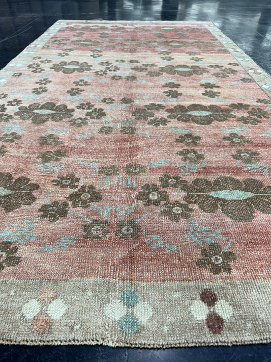 Turkish Vintage Rug 4'5'' x 8'1'' #13051