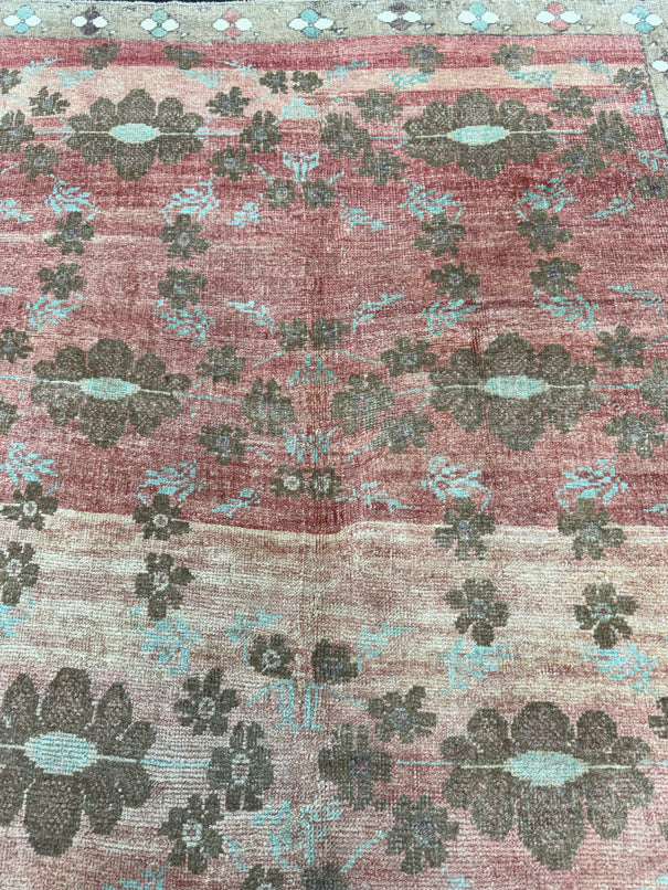 Turkish Vintage Rug 4'5'' x 8'1'' #13051